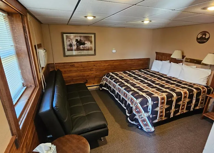 Motel The 4*